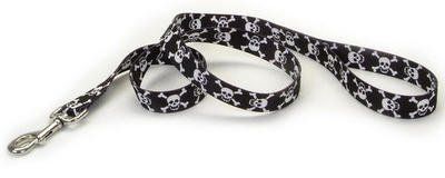 PET ATTIRE Lead - 4' x 3/8 - Black w/Skulls